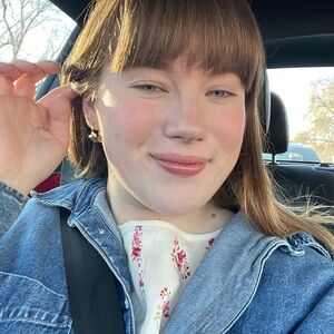 Meet your Posher, Celeste